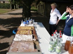 Warten auf Kuchenfreunde!