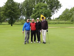 Helen und Jörg mit Gästen