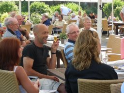 Gute Stimmung auf der Terrasse